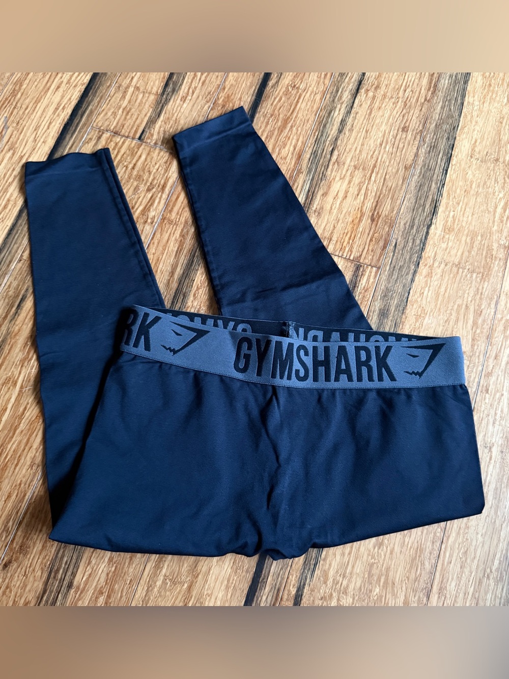 Gymshark Seamless Black Crop Leggings Medium